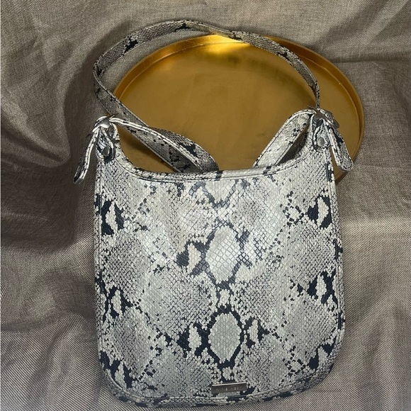 EUC Nine West Imitation Python print crossbody Bag - Picture 1 of 7